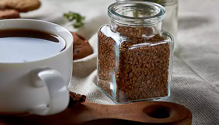 ظرف دربسته حاوی پودر اسپرسو فوری